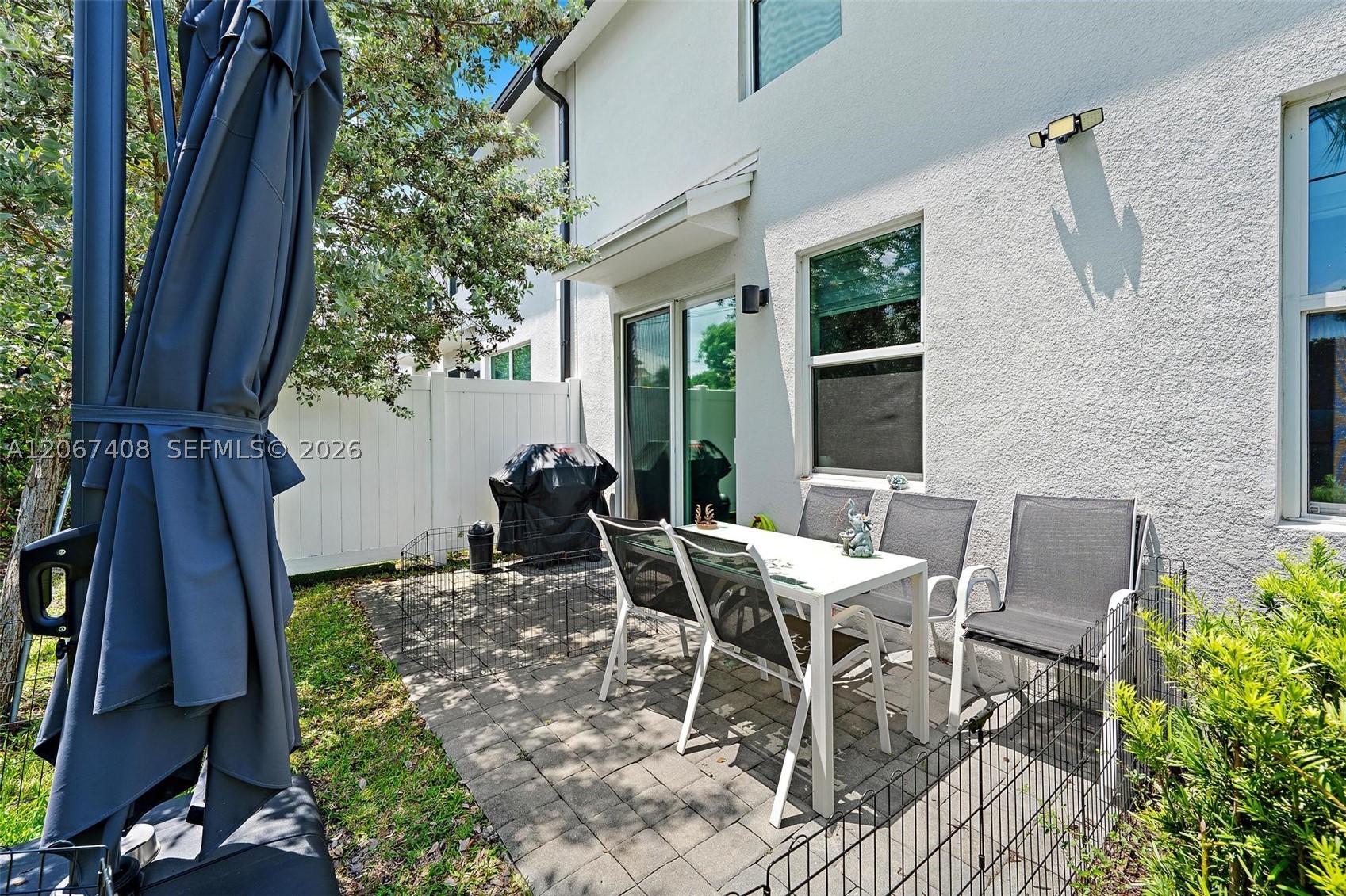 1616 Lindley St, Mangonia Park FL 33407