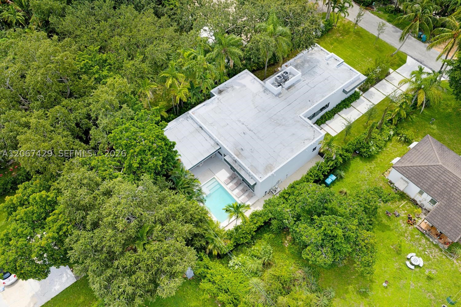 1015 NE 114th St, Biscayne Park FL 33161