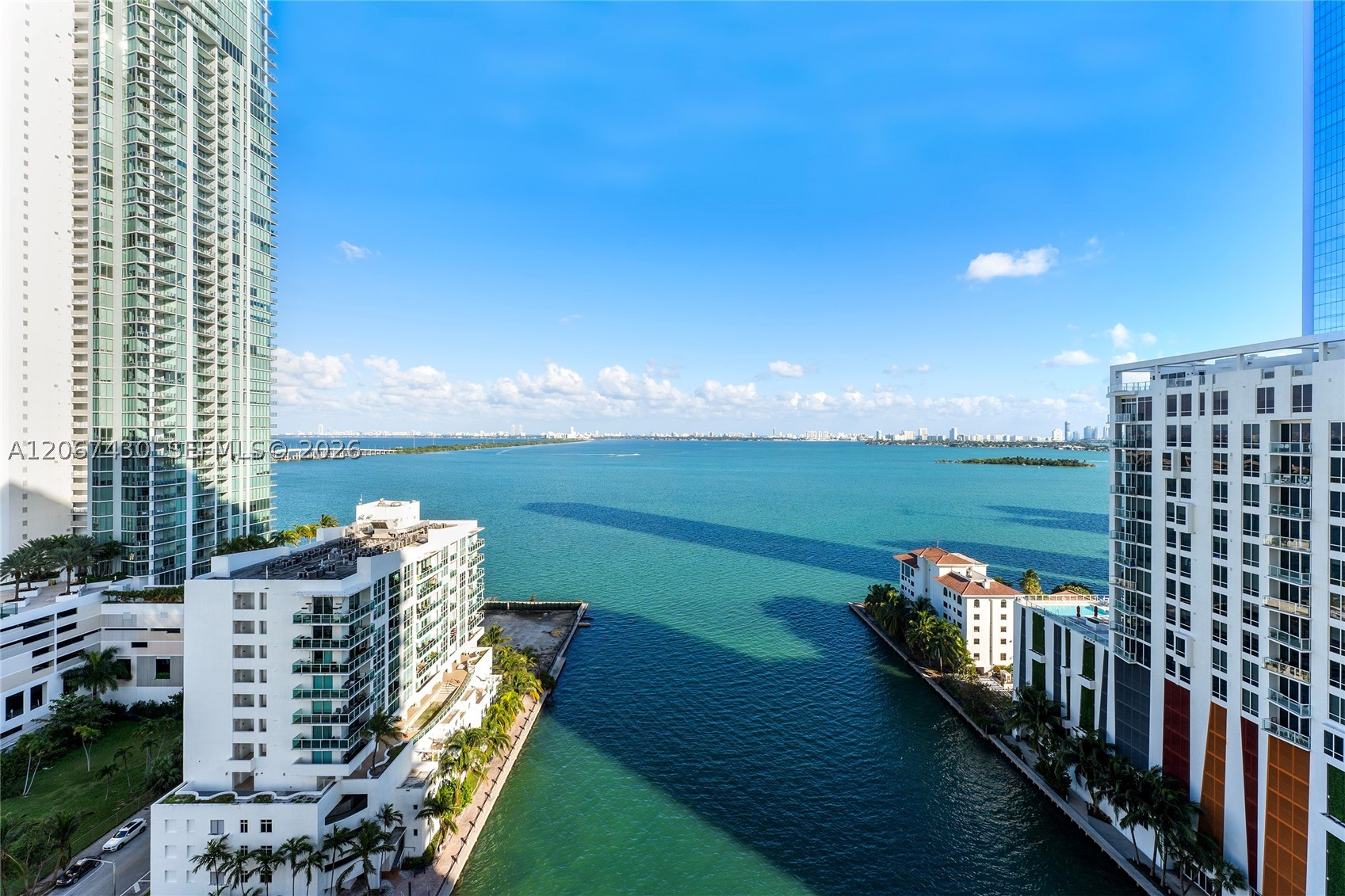 460 NE 28th St #1803, Miami FL 33137