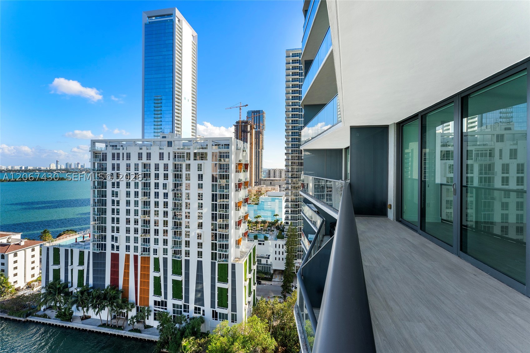 460 NE 28th St #1803, Miami FL 33137