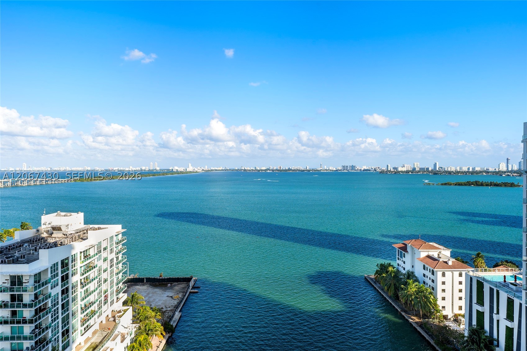 460 NE 28th St #1803, Miami FL 33137
