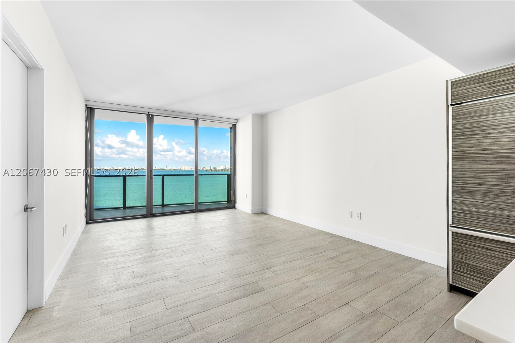 460 NE 28th St #1803, Miami FL 33137