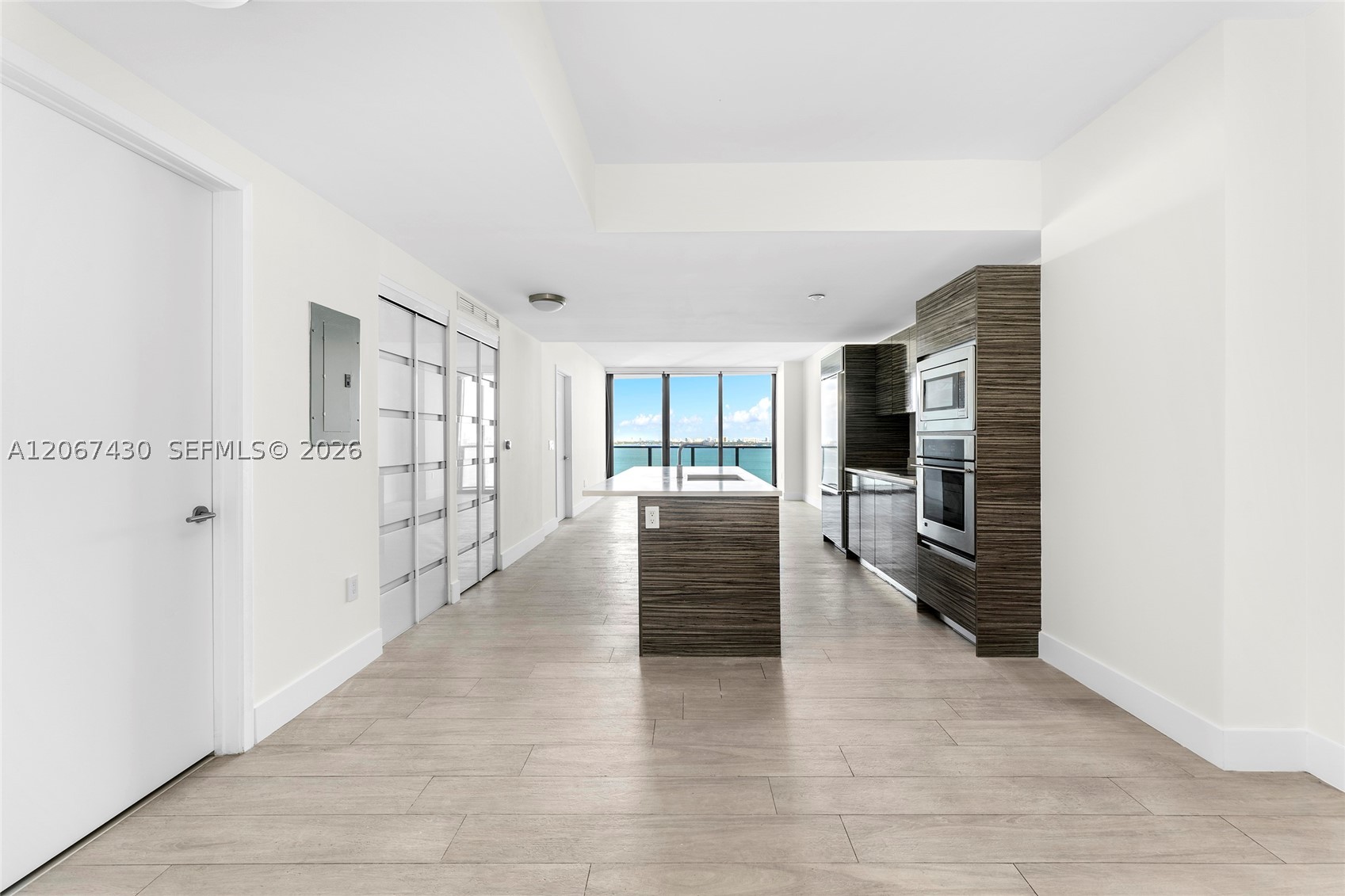 460 NE 28th St #1803, Miami FL 33137