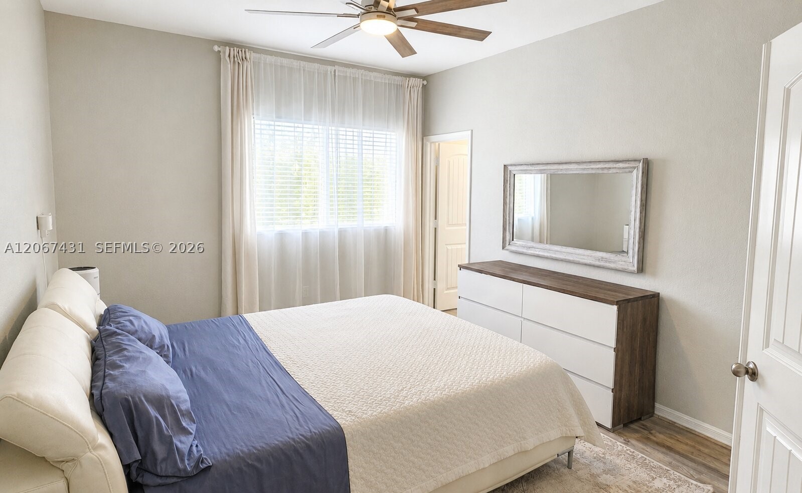 1127 Vermilion Dr, Lake Worth FL 33461