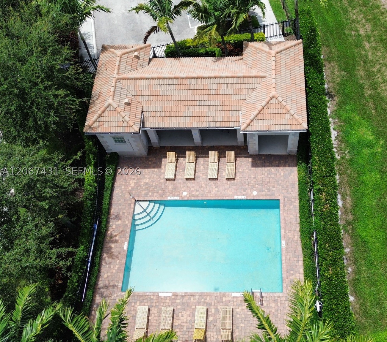 1127 Vermilion Dr, Lake Worth FL 33461