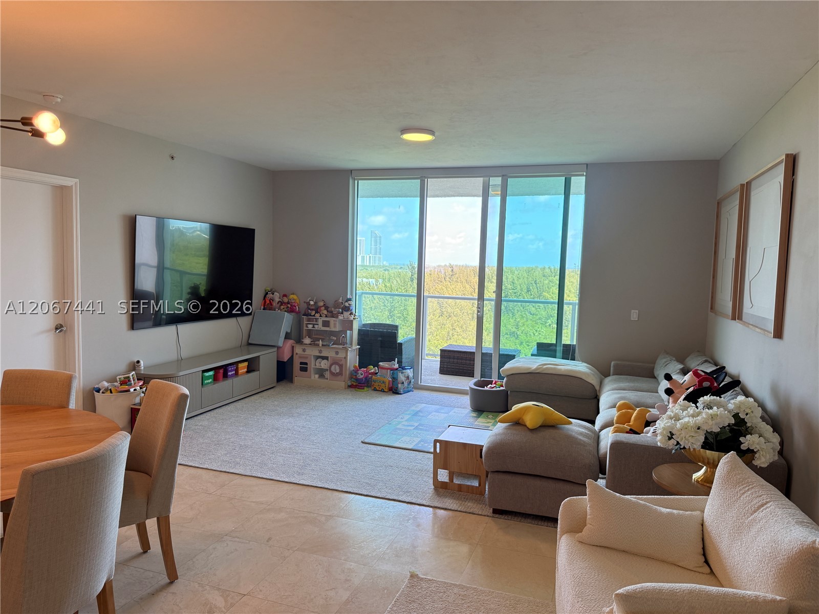 15051 Royal Oaks Ln #1104, North Miami FL 33181