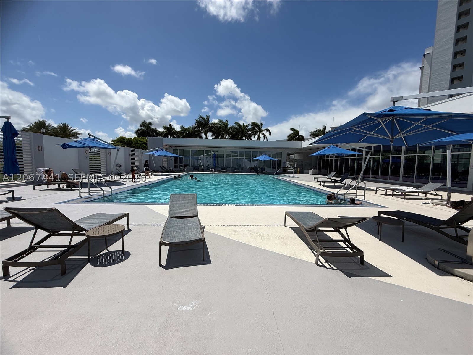 15051 Royal Oaks Ln #1104, North Miami FL 33181