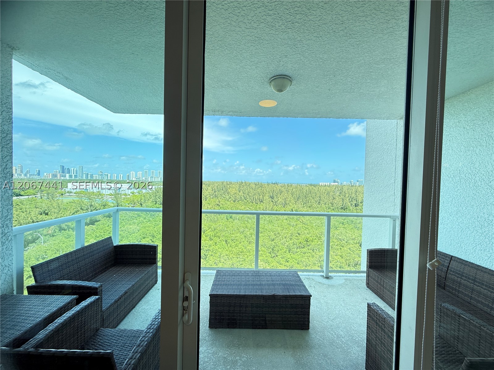15051 Royal Oaks Ln #1104, North Miami FL 33181