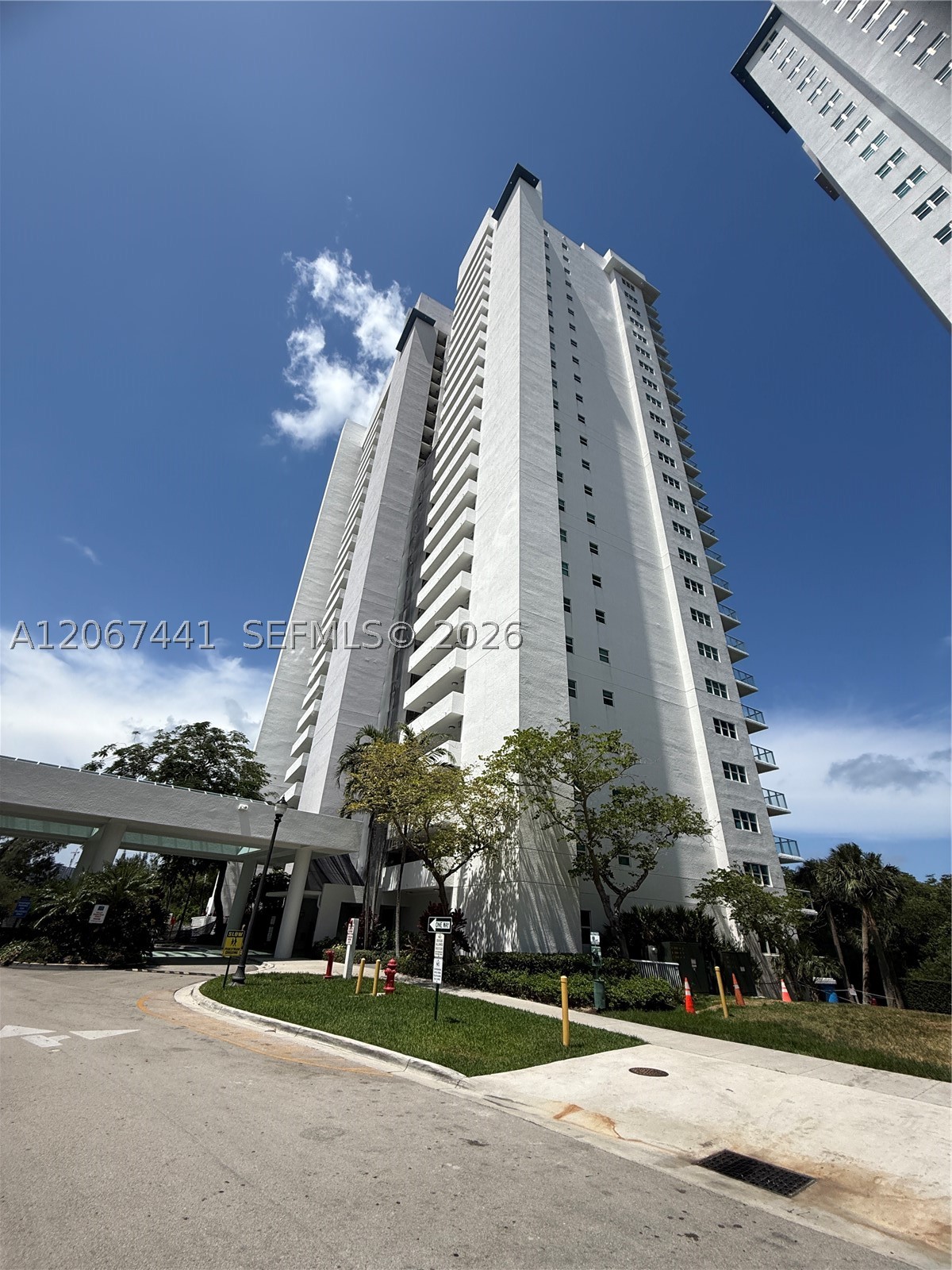 15051 Royal Oaks Ln #1104, North Miami FL 33181