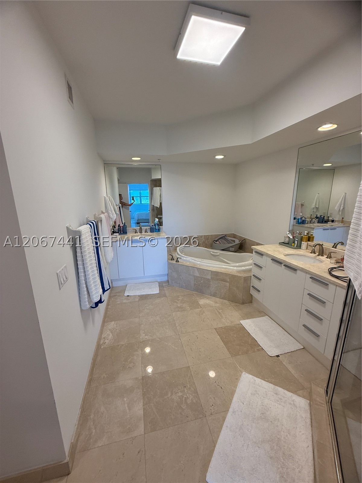 15051 Royal Oaks Ln #1104, North Miami FL 33181