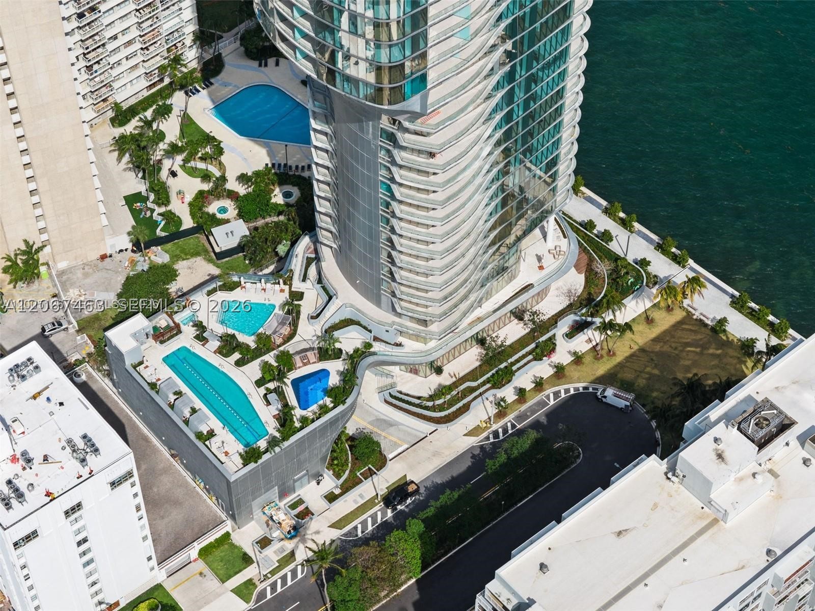 175 SE 25 RD #2604, Miami FL 33129