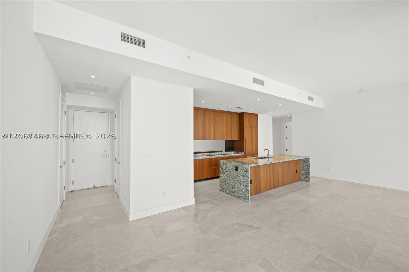 175 SE 25 RD #2604, Miami FL 33129