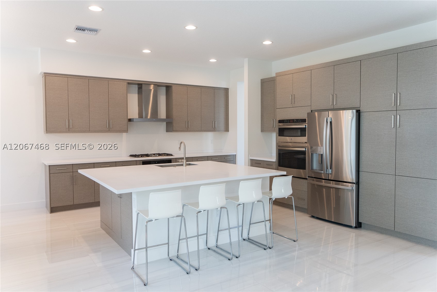 8151 Laurel Falls Dr, Boca Raton FL 33496