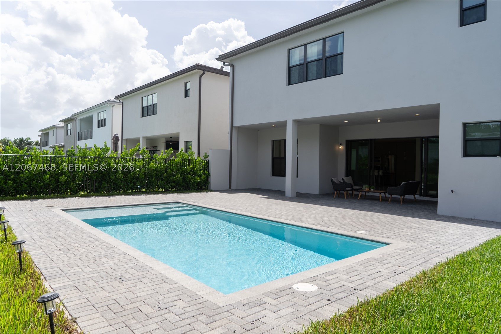 8151 Laurel Falls Dr, Boca Raton FL 33496