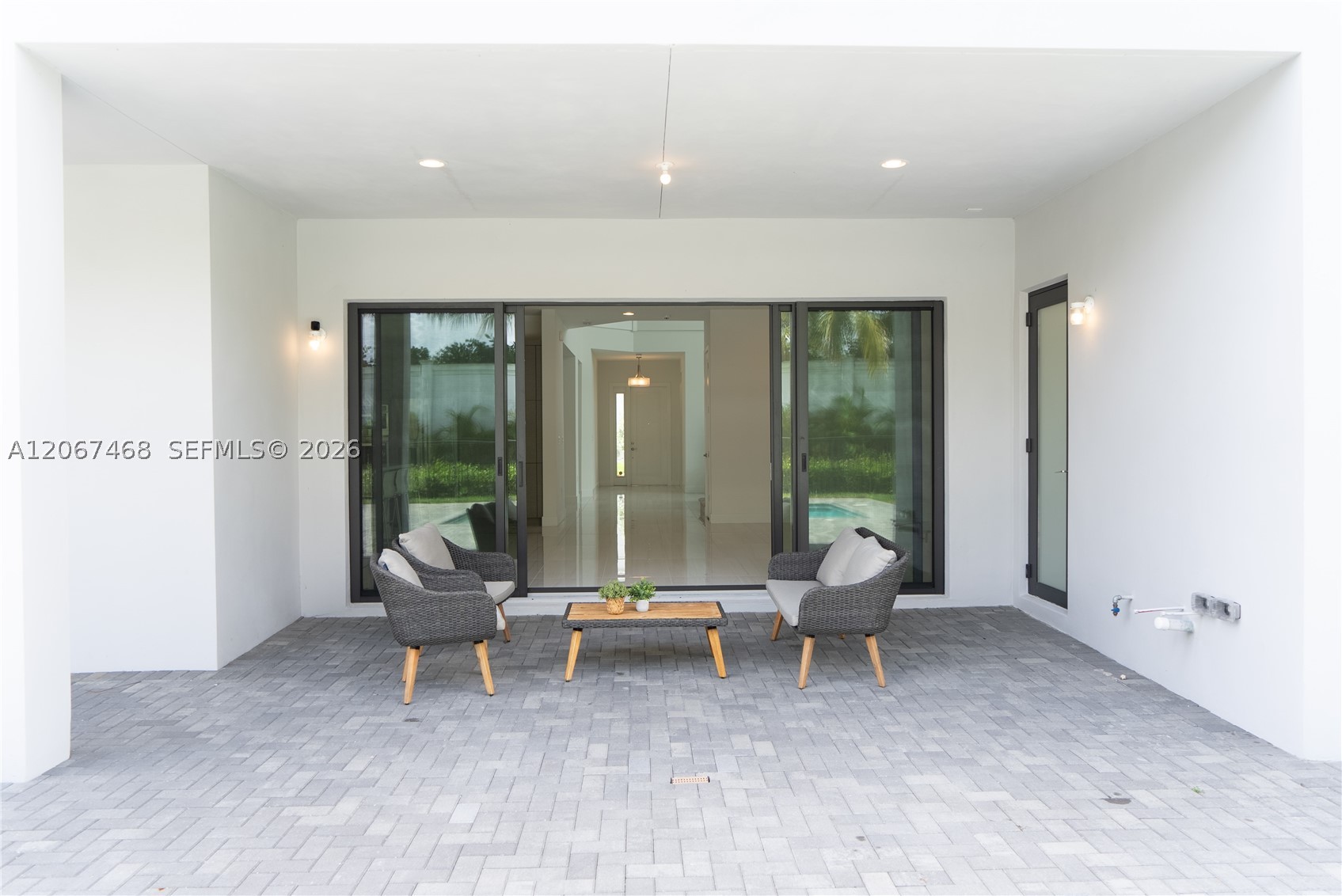 8151 Laurel Falls Dr, Boca Raton FL 33496