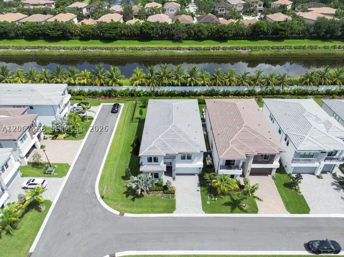 8151 Laurel Falls Dr, Boca Raton FL 33496