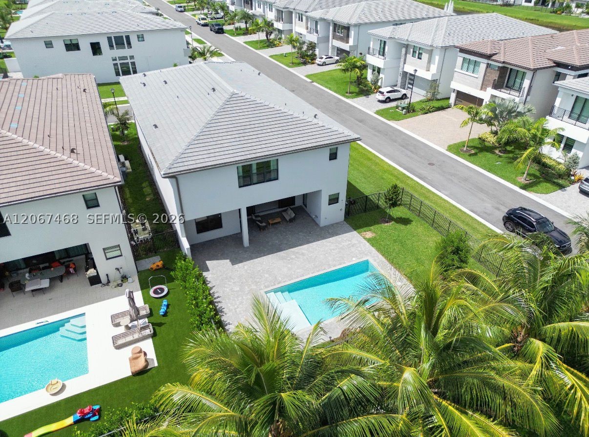 8151 Laurel Falls Dr, Boca Raton FL 33496
