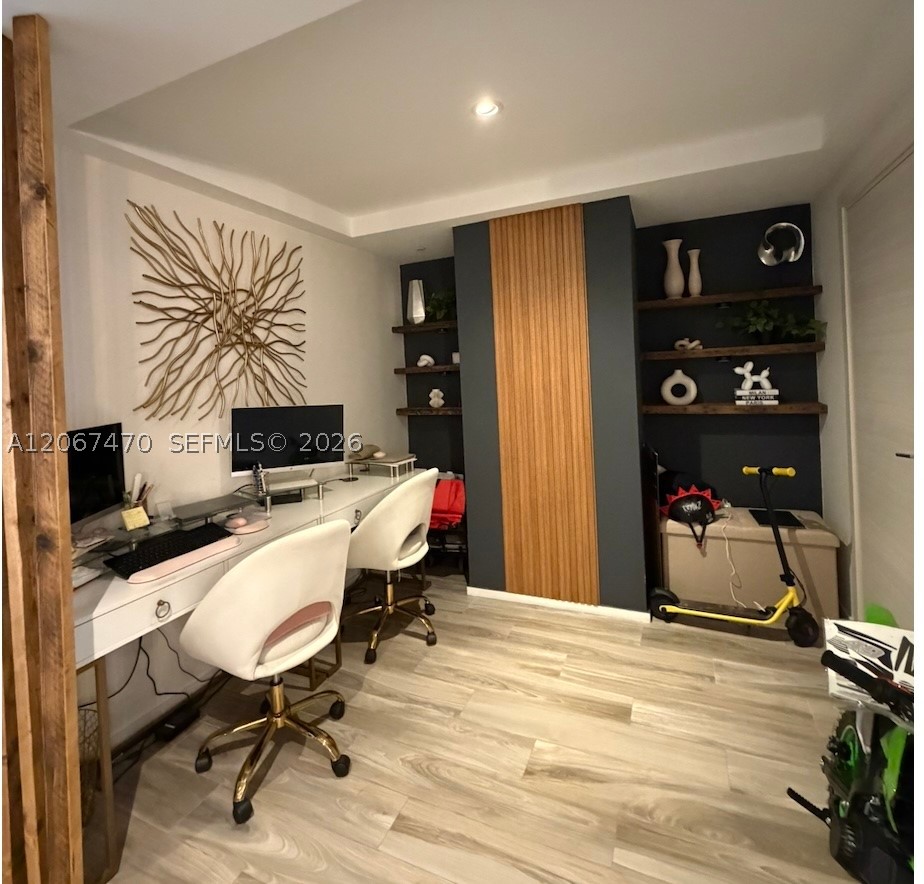 801 S Miami Ave #2410, Miami FL 33130