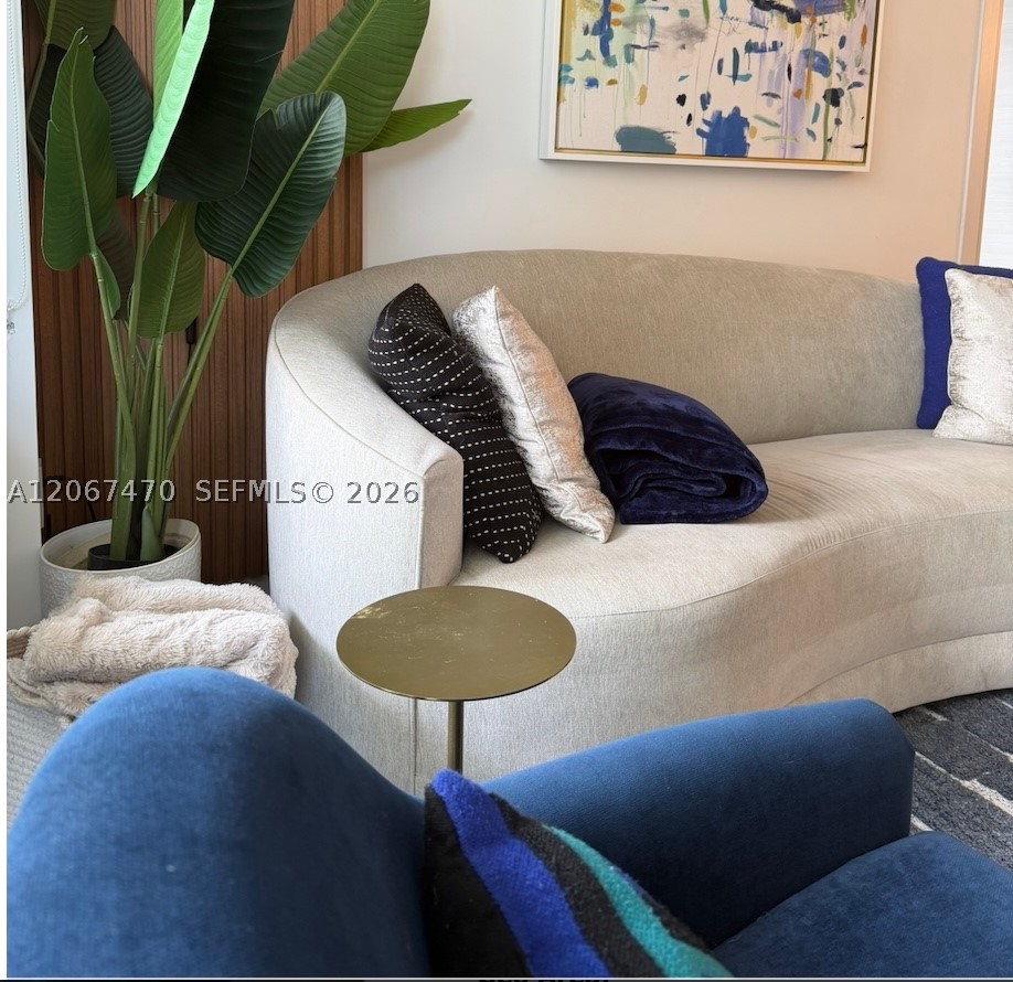 801 S Miami Ave #2410, Miami FL 33130