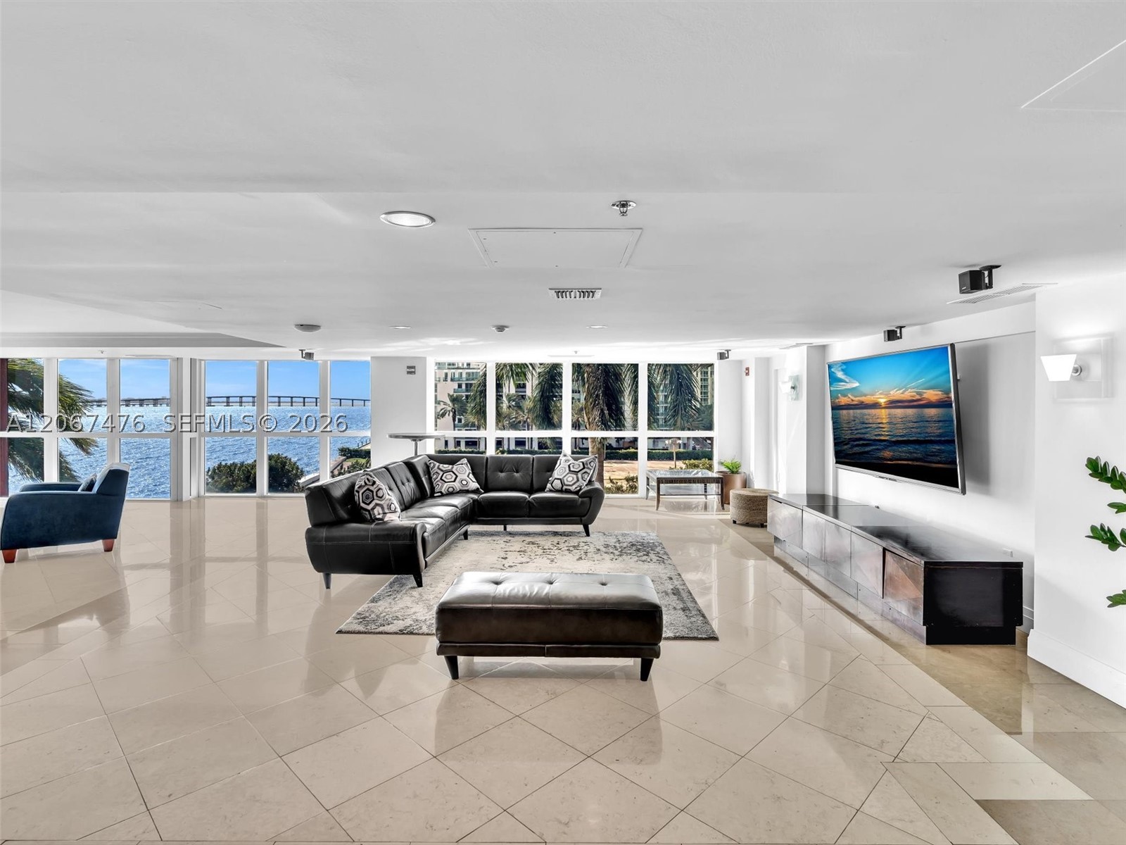 1155 Brickell Bay Dr #3211, Miami FL 33131