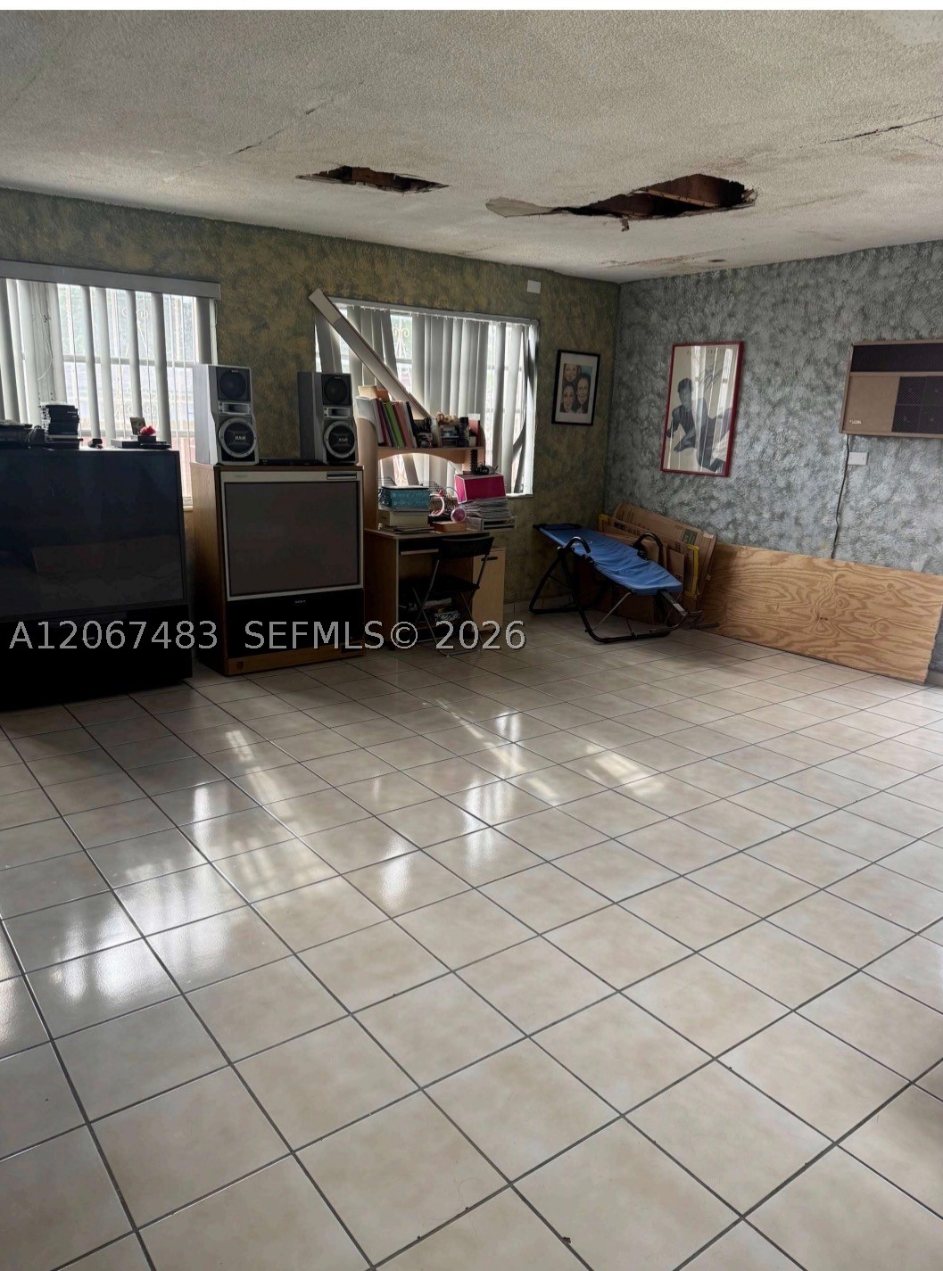 3969 SW 2nd St, Miami FL 33134