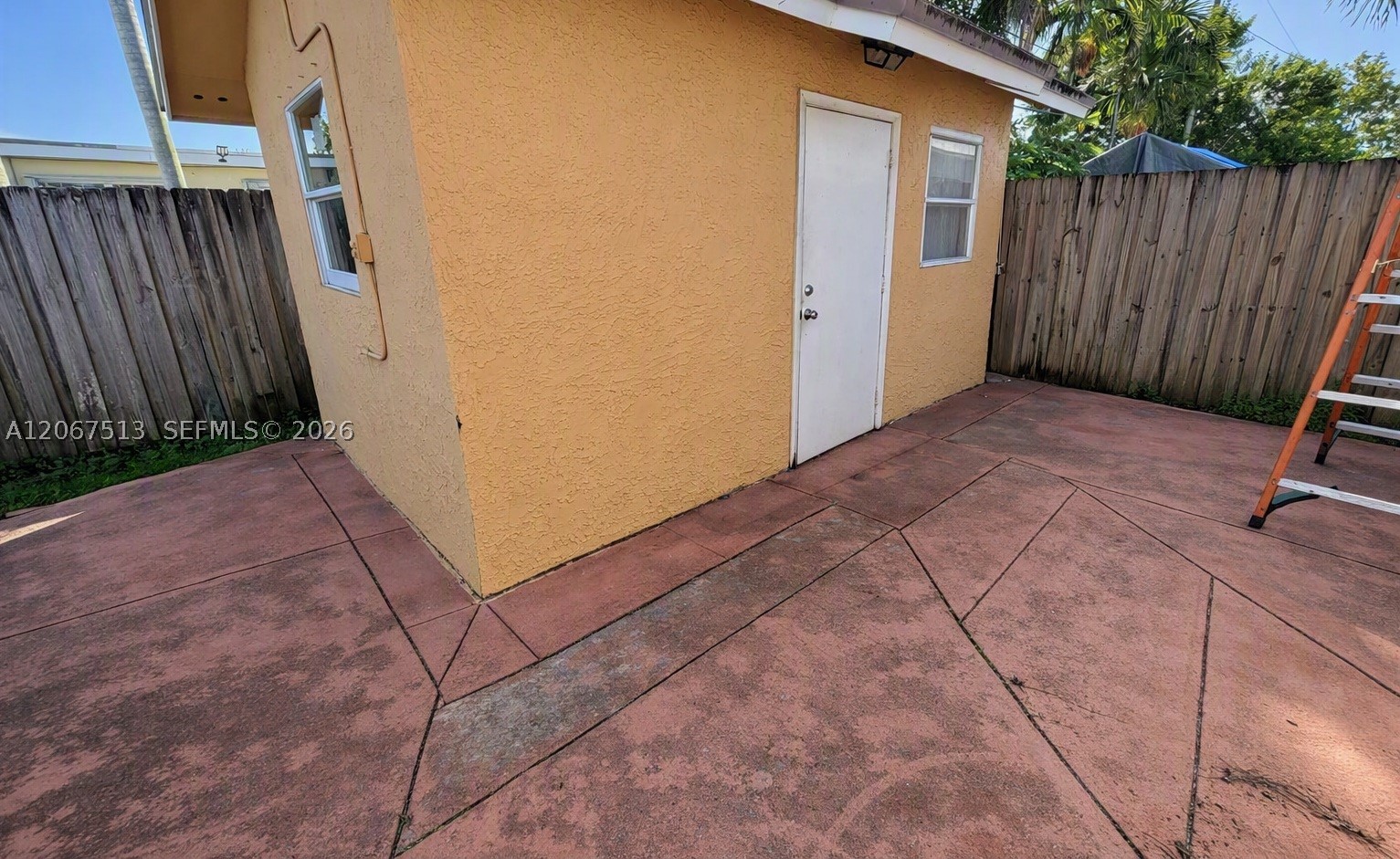 10920 Westwood Lake Dr, Miami FL 33165