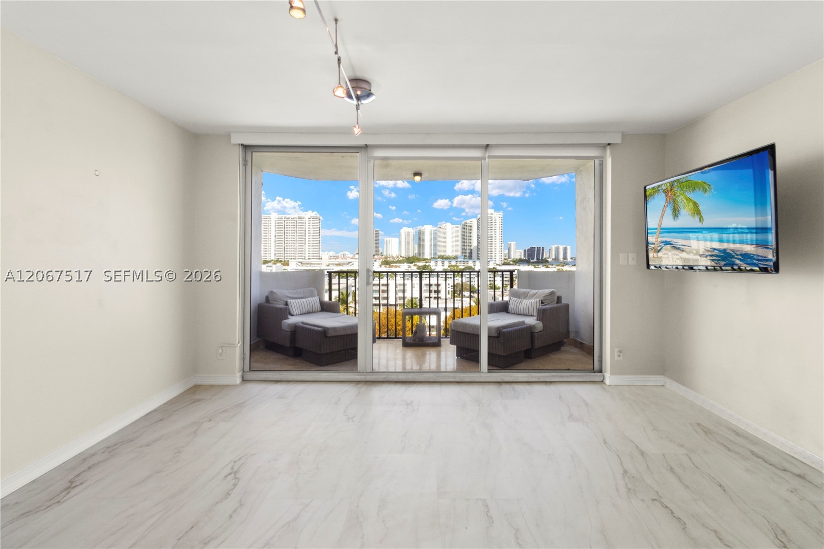 3703 NE 166th St #904-W, North Miami Beach FL 33160