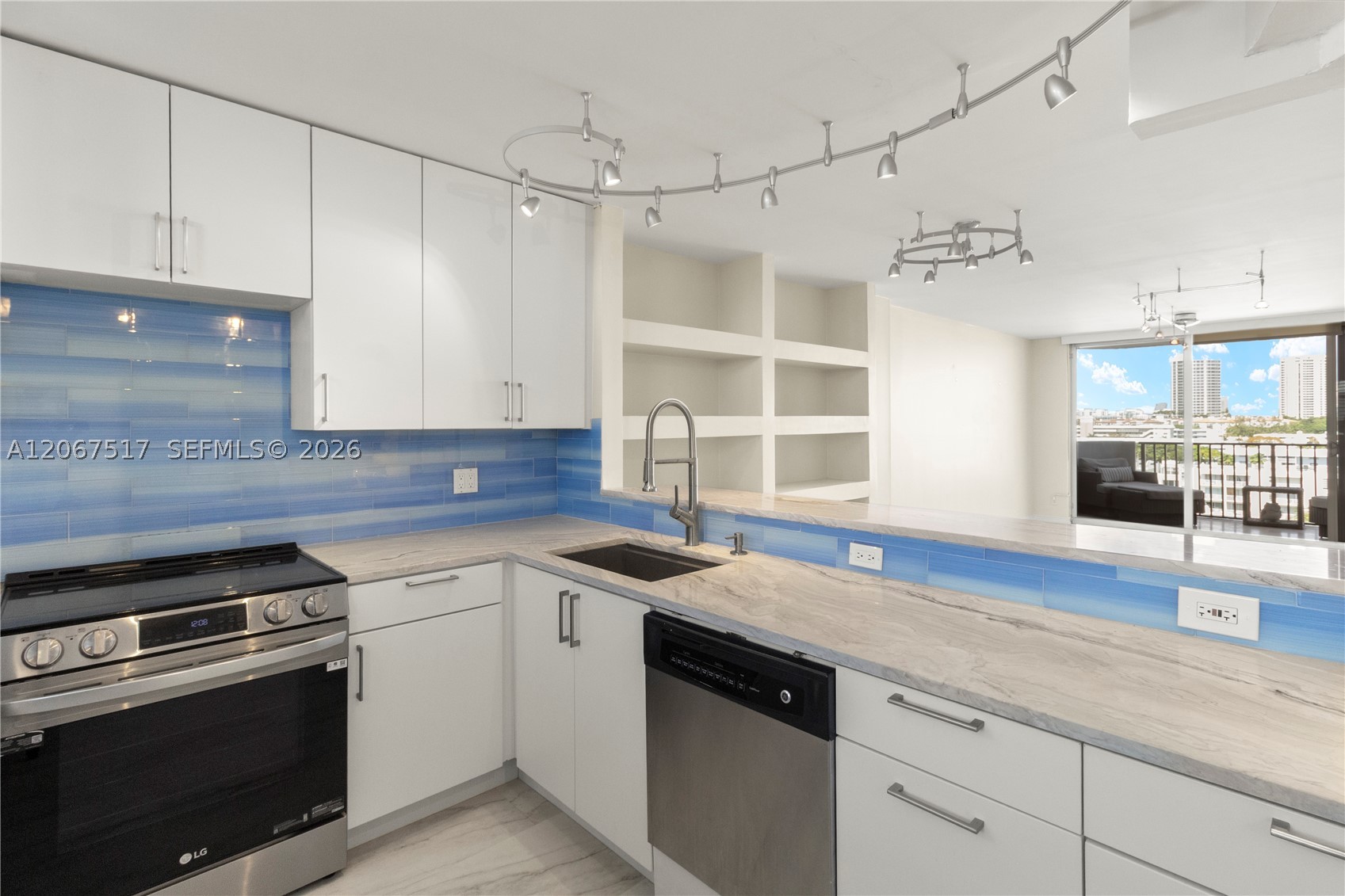 3703 NE 166th St #904-W, North Miami Beach FL 33160
