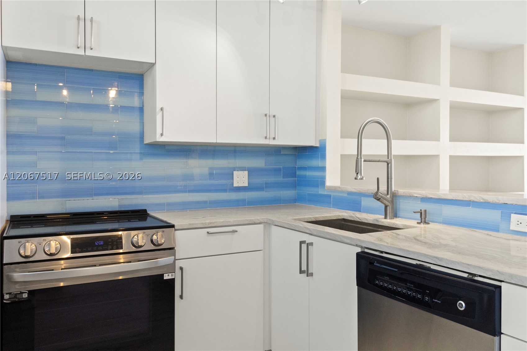 3703 NE 166th St #904-W, North Miami Beach FL 33160