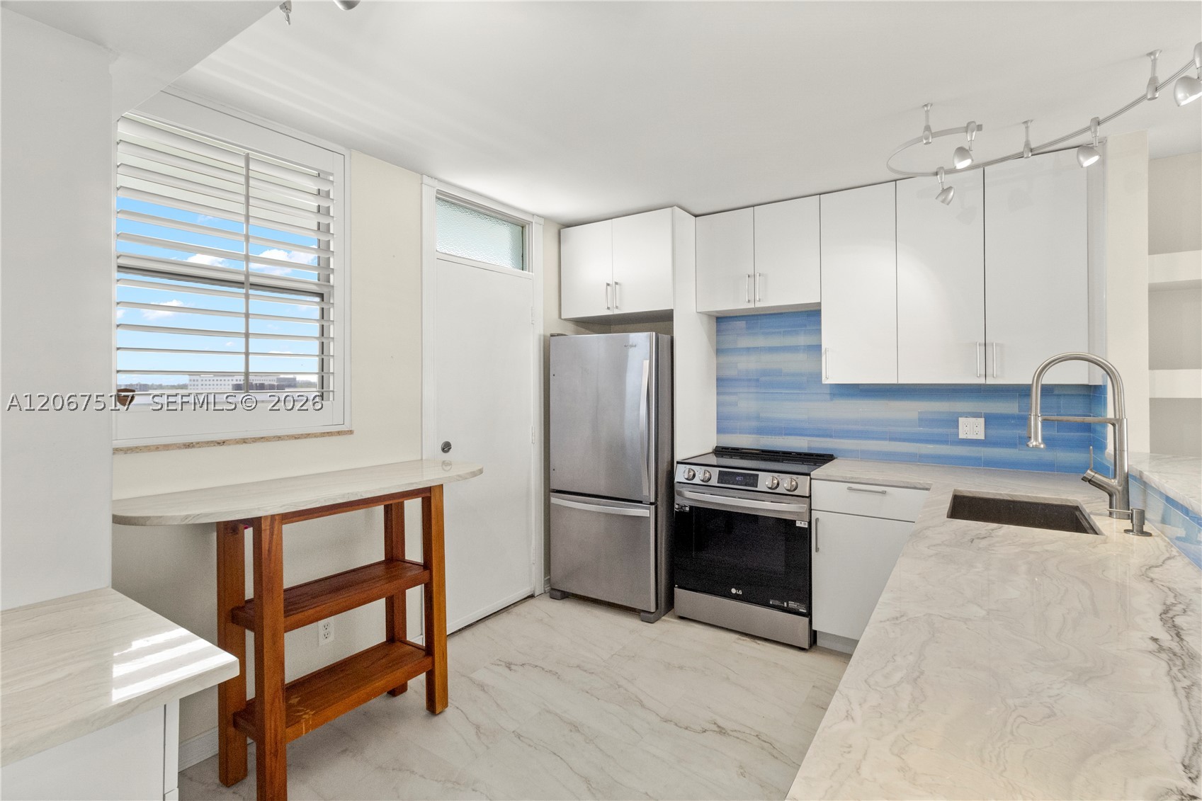 3703 NE 166th St #904-W, North Miami Beach FL 33160