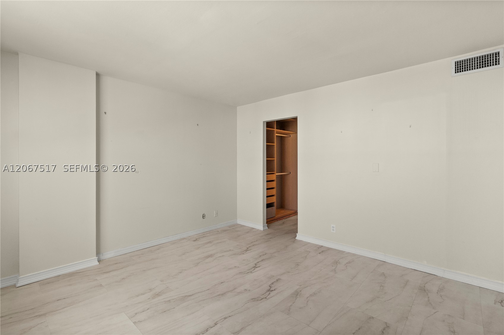 3703 NE 166th St #904-W, North Miami Beach FL 33160