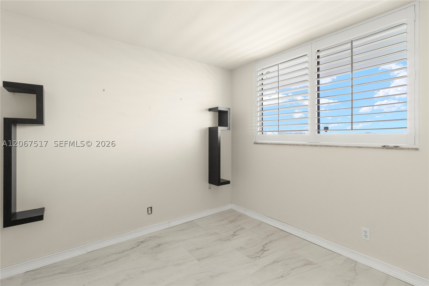 3703 NE 166th St #904-W, North Miami Beach FL 33160