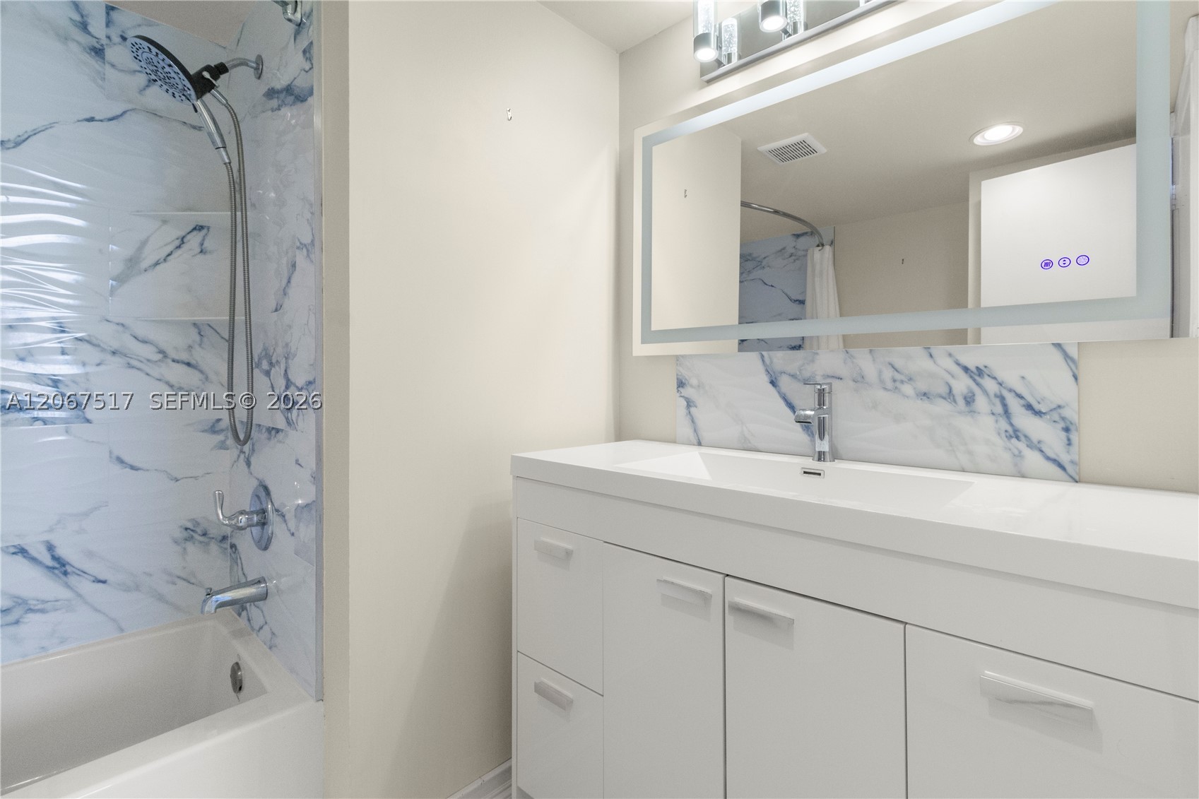 3703 NE 166th St #904-W, North Miami Beach FL 33160