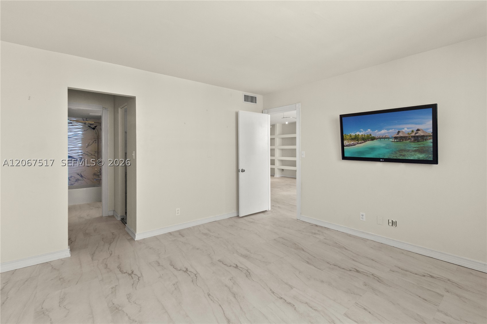 3703 NE 166th St #904-W, North Miami Beach FL 33160
