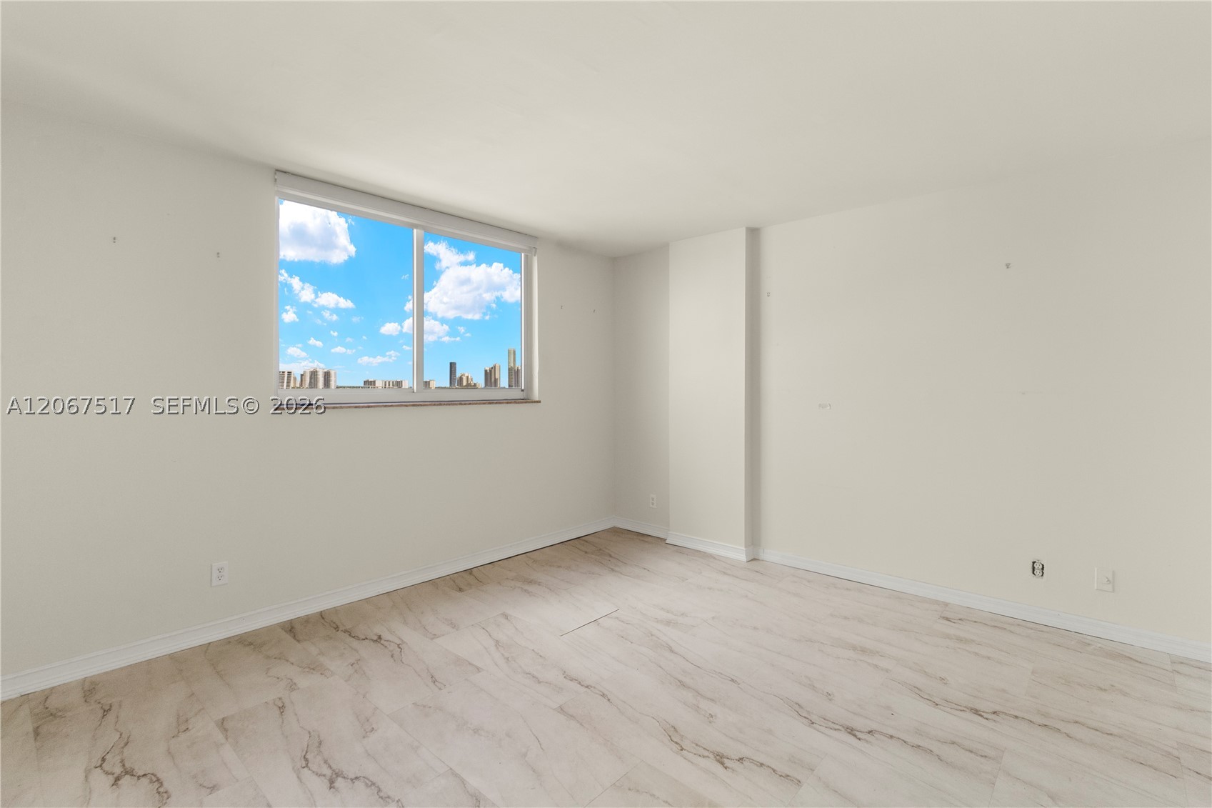 3703 NE 166th St #904-W, North Miami Beach FL 33160
