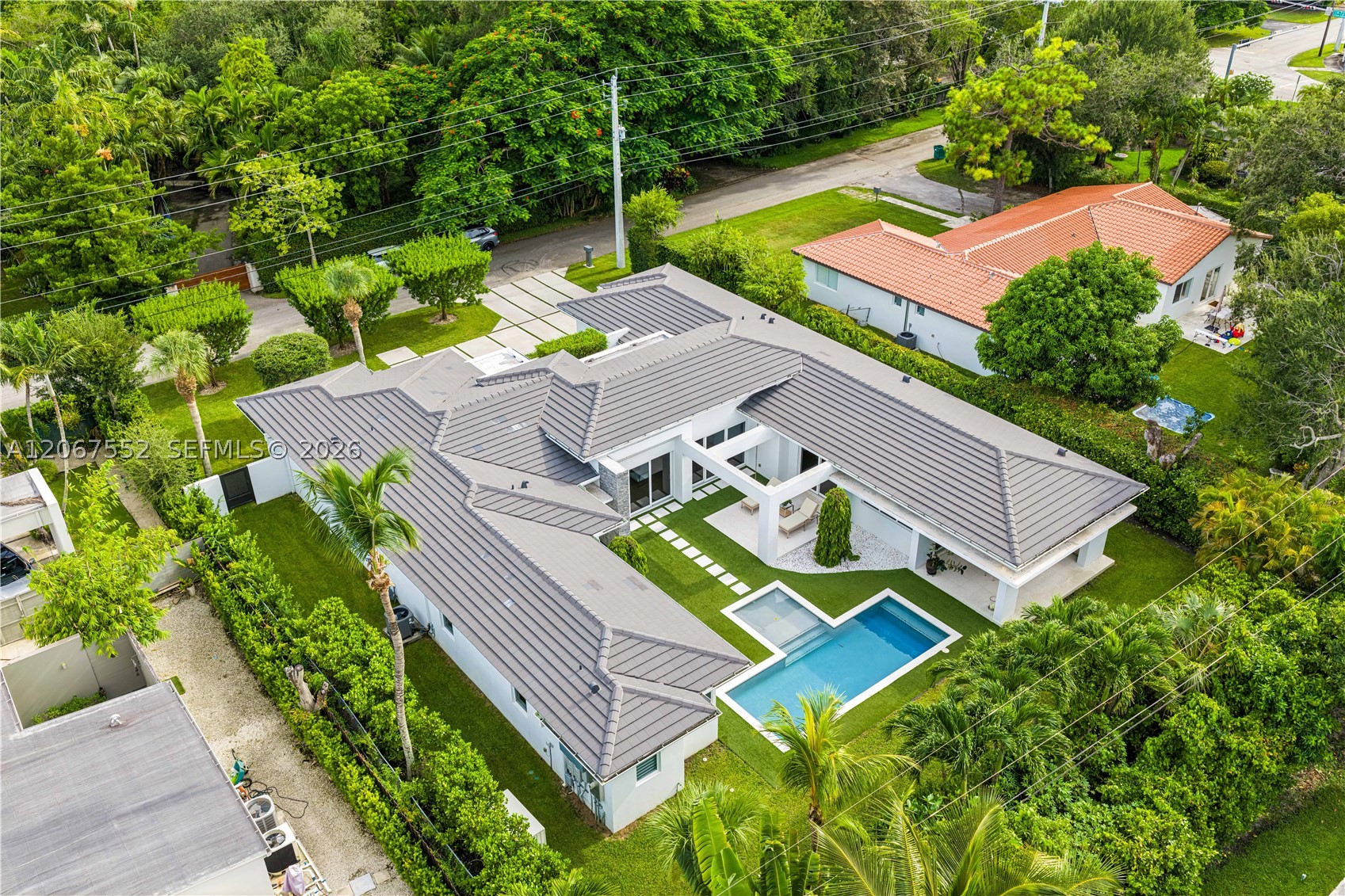 7101 SW 60th St, Miami FL 33143