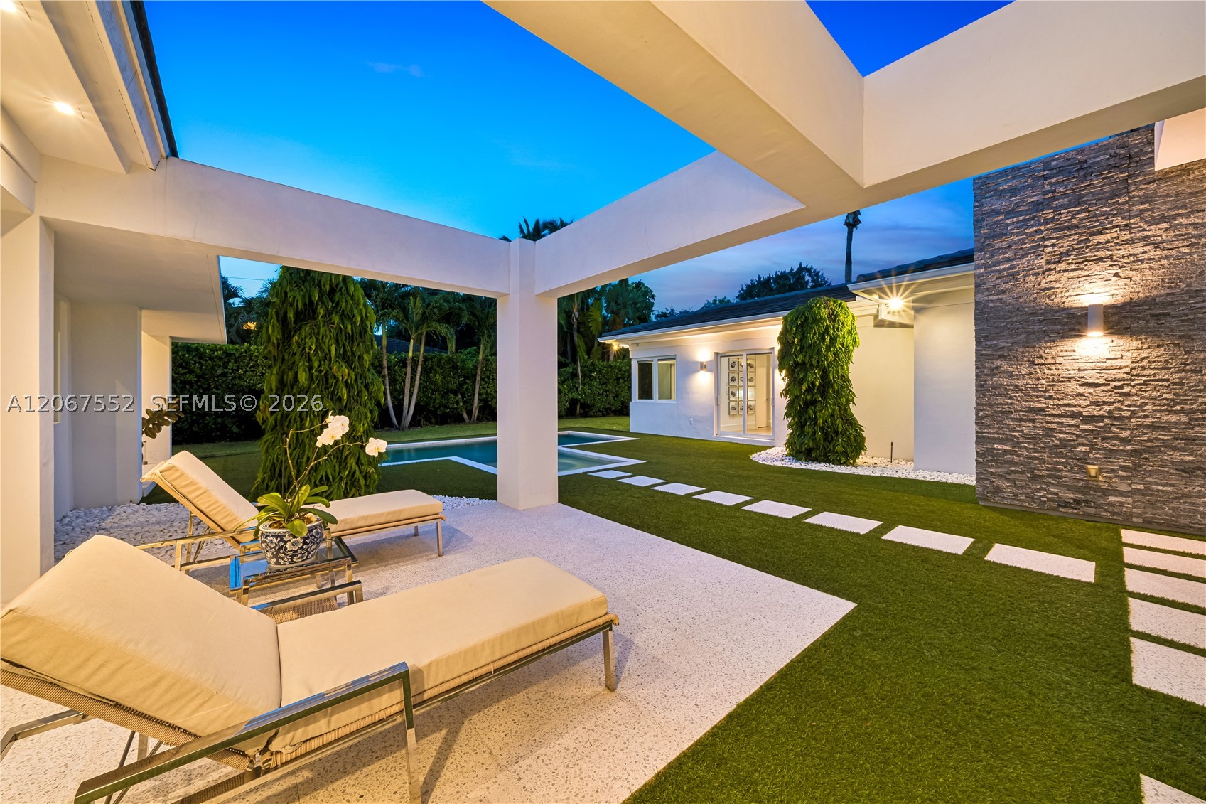 7101 SW 60th St, Miami FL 33143