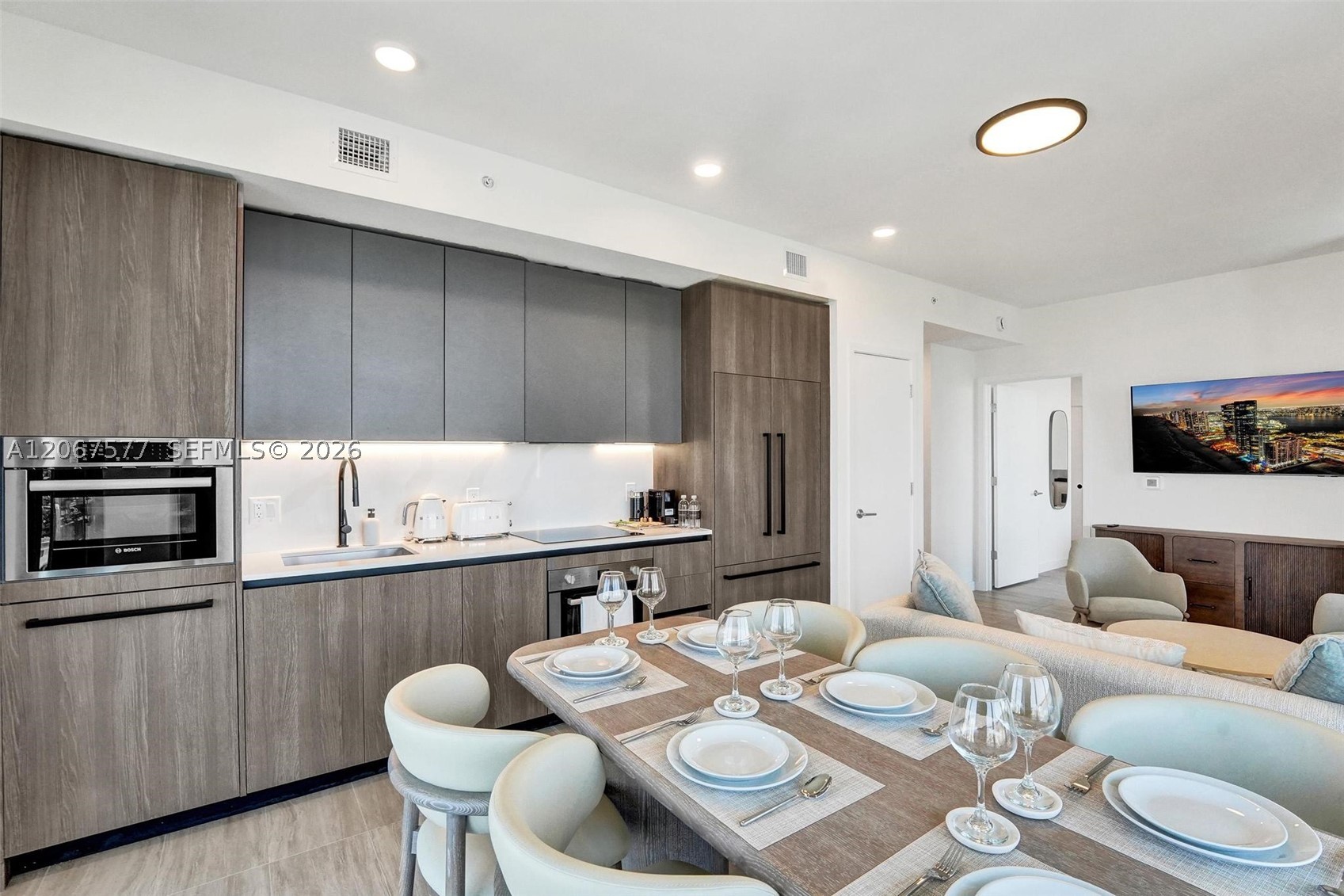 580 72 ST #1001, Miami Beach FL 33141