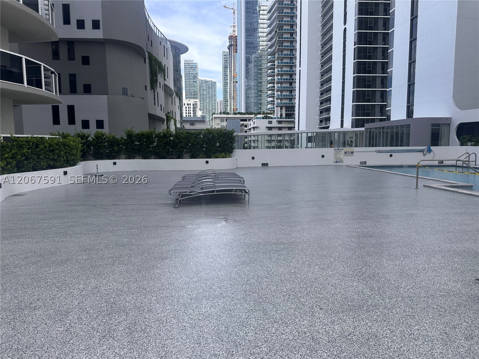 601 NE 23rd St #1605, Miami FL 33137