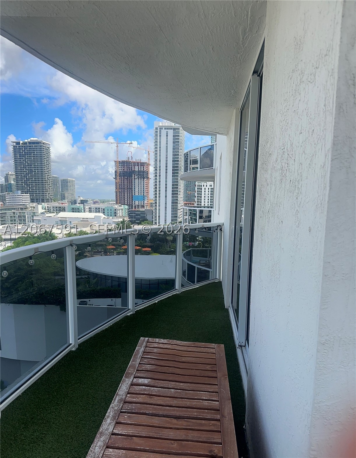 601 NE 23rd St #1605, Miami FL 33137