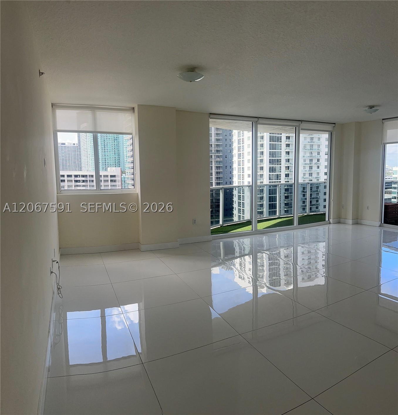 601 NE 23rd St #1605, Miami FL 33137