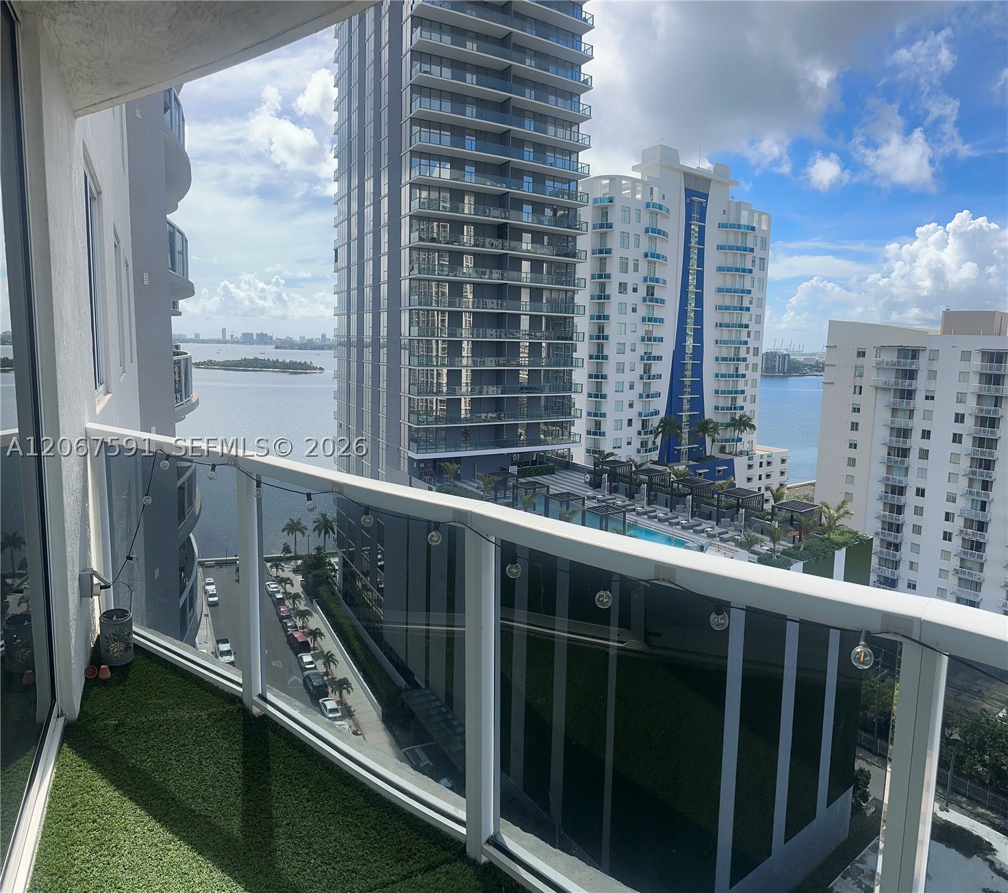 601 NE 23rd St #1605, Miami FL 33137