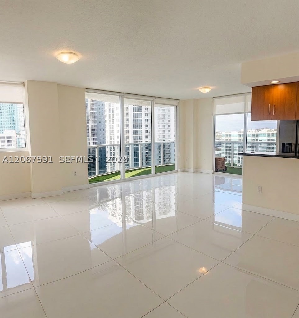 601 NE 23rd St #1605, Miami FL 33137