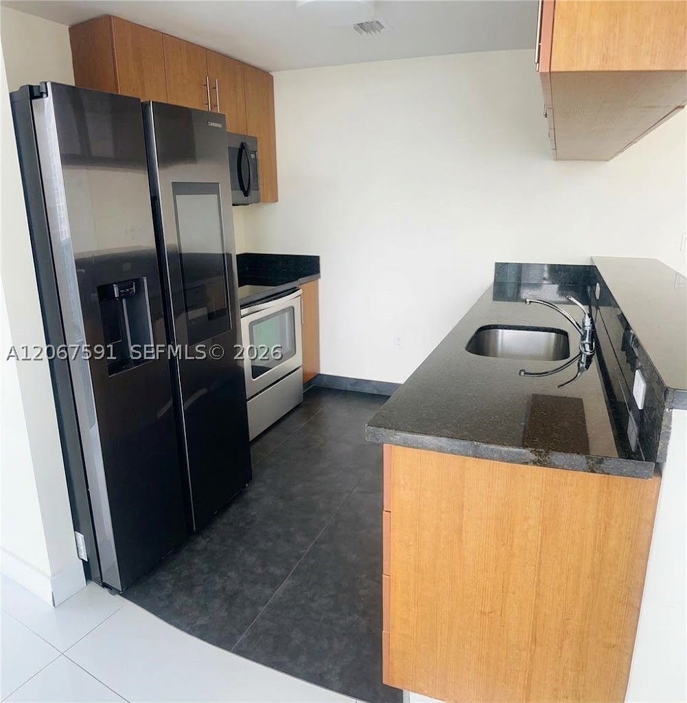 601 NE 23rd St #1605, Miami FL 33137