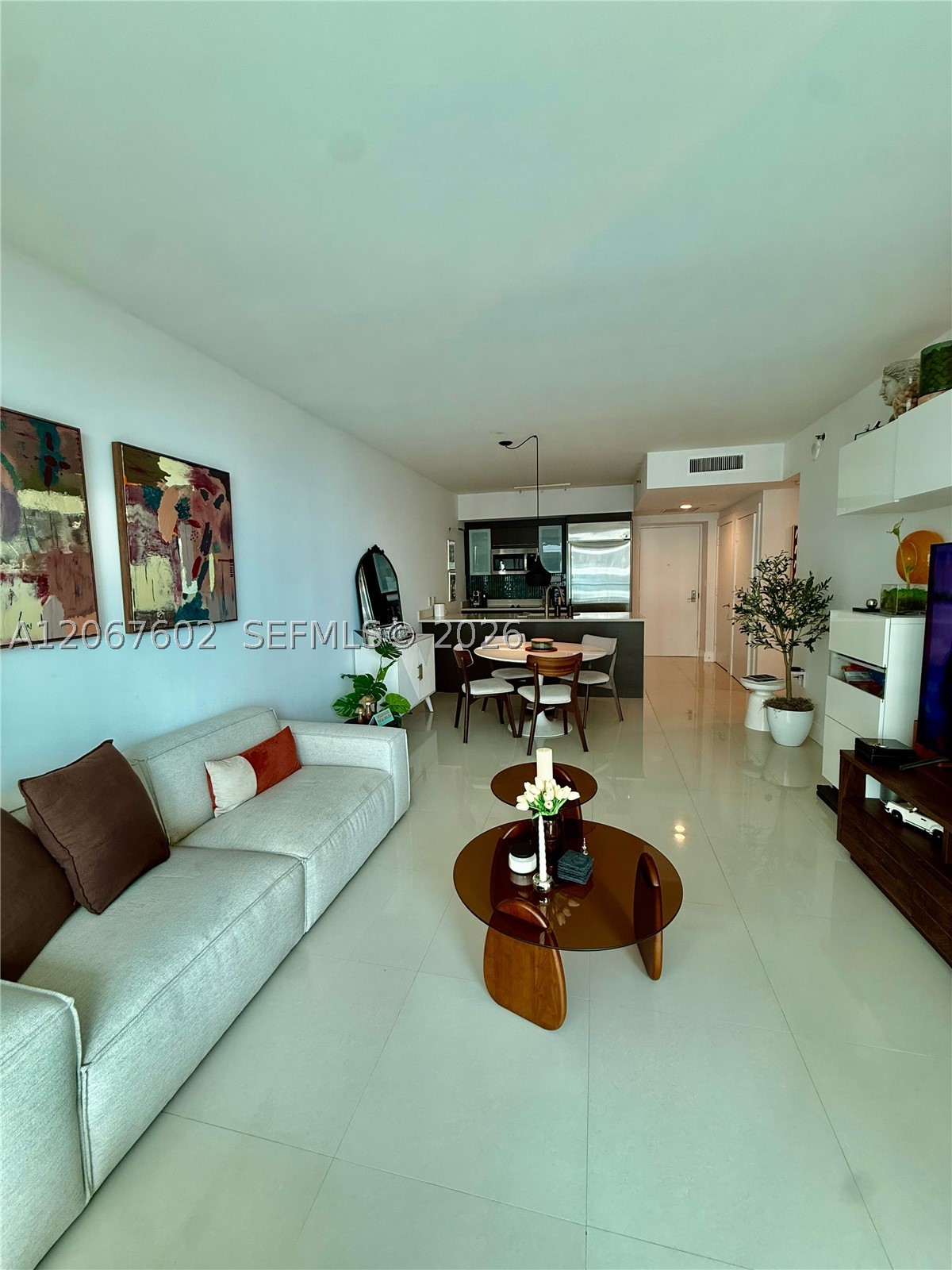 500 Brickell Ave #2706, Miami FL 33131
