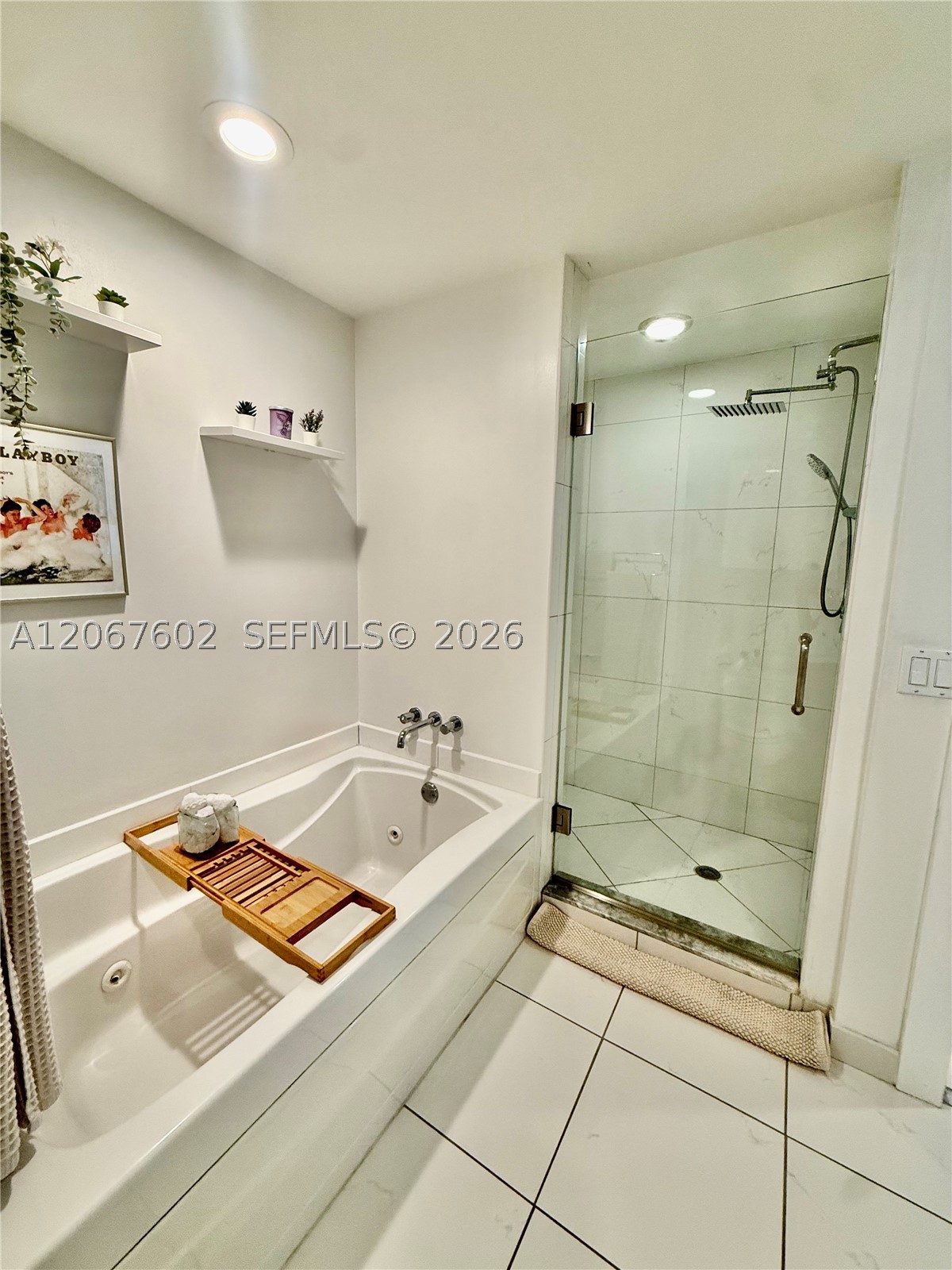 500 Brickell Ave #2706, Miami FL 33131