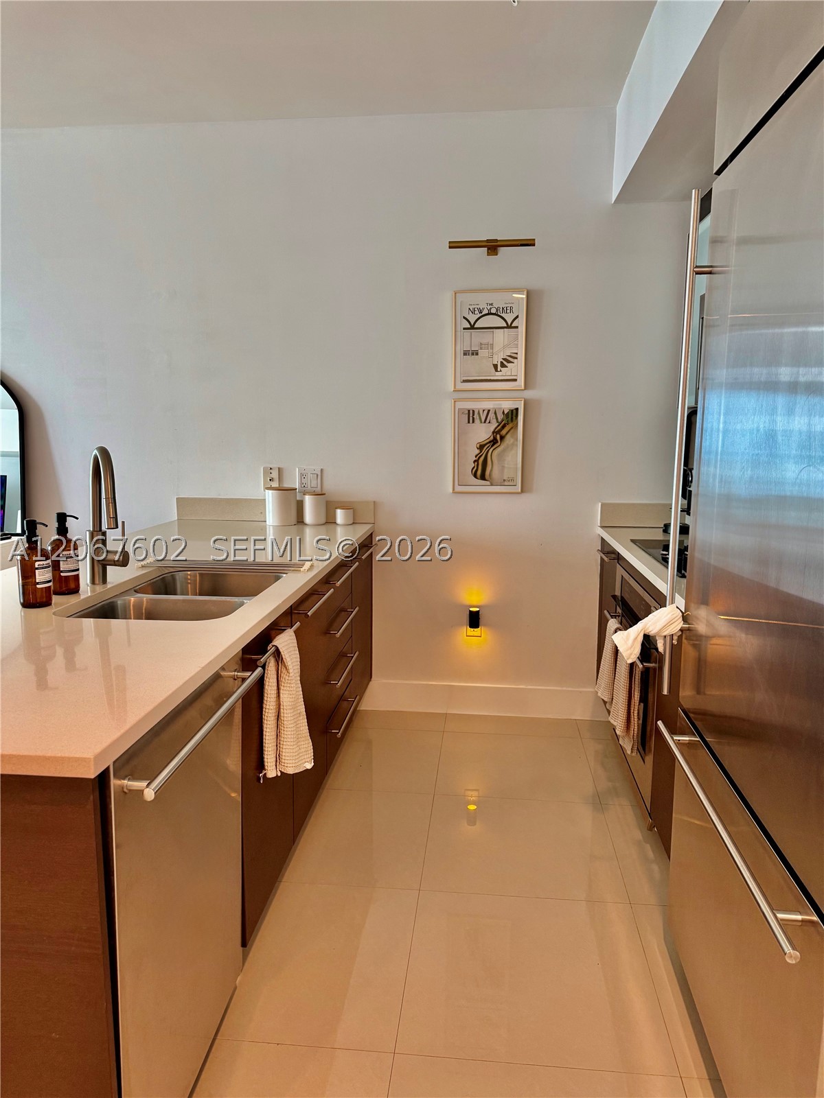 500 Brickell Ave #2706, Miami FL 33131
