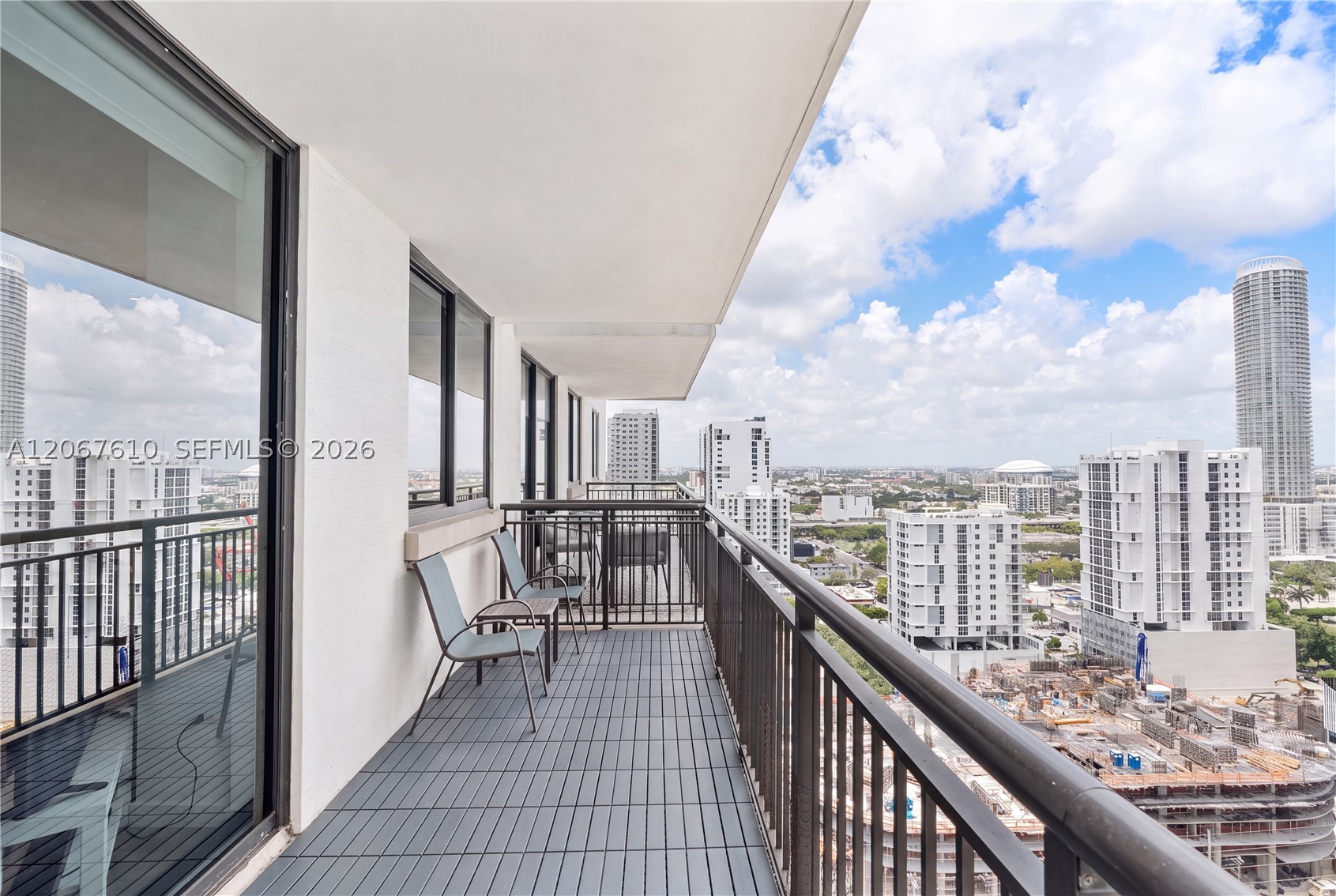 999 SW 1st Ave #2115, Miami FL 33130