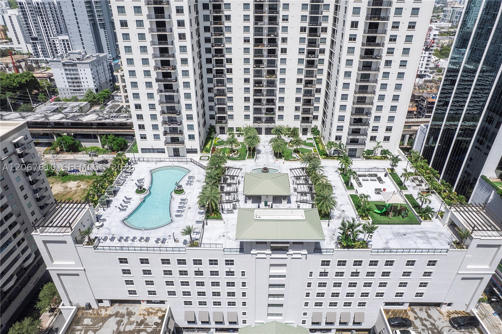 999 SW 1st Ave #2115, Miami FL 33130