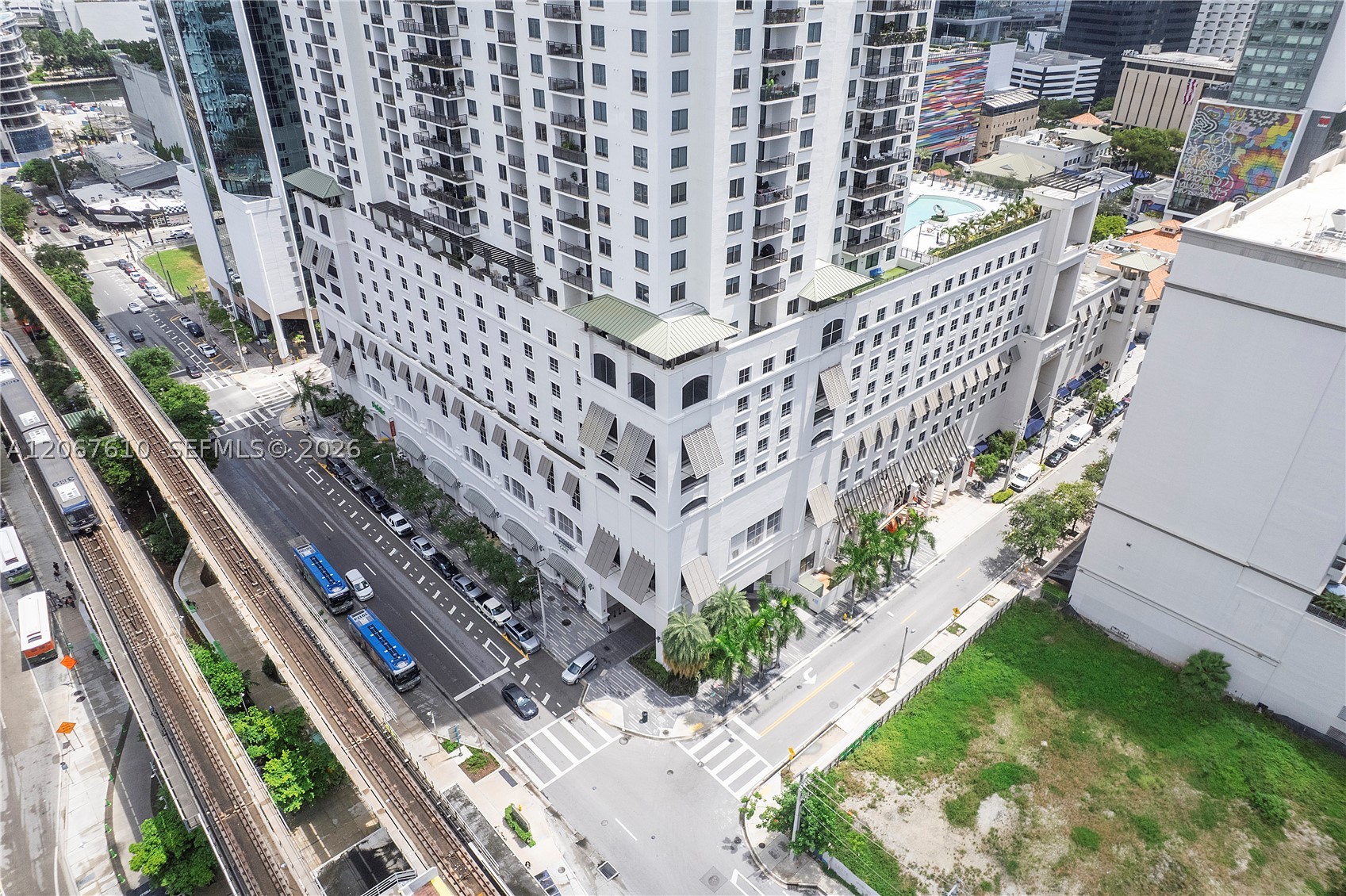 999 SW 1st Ave #2115, Miami FL 33130